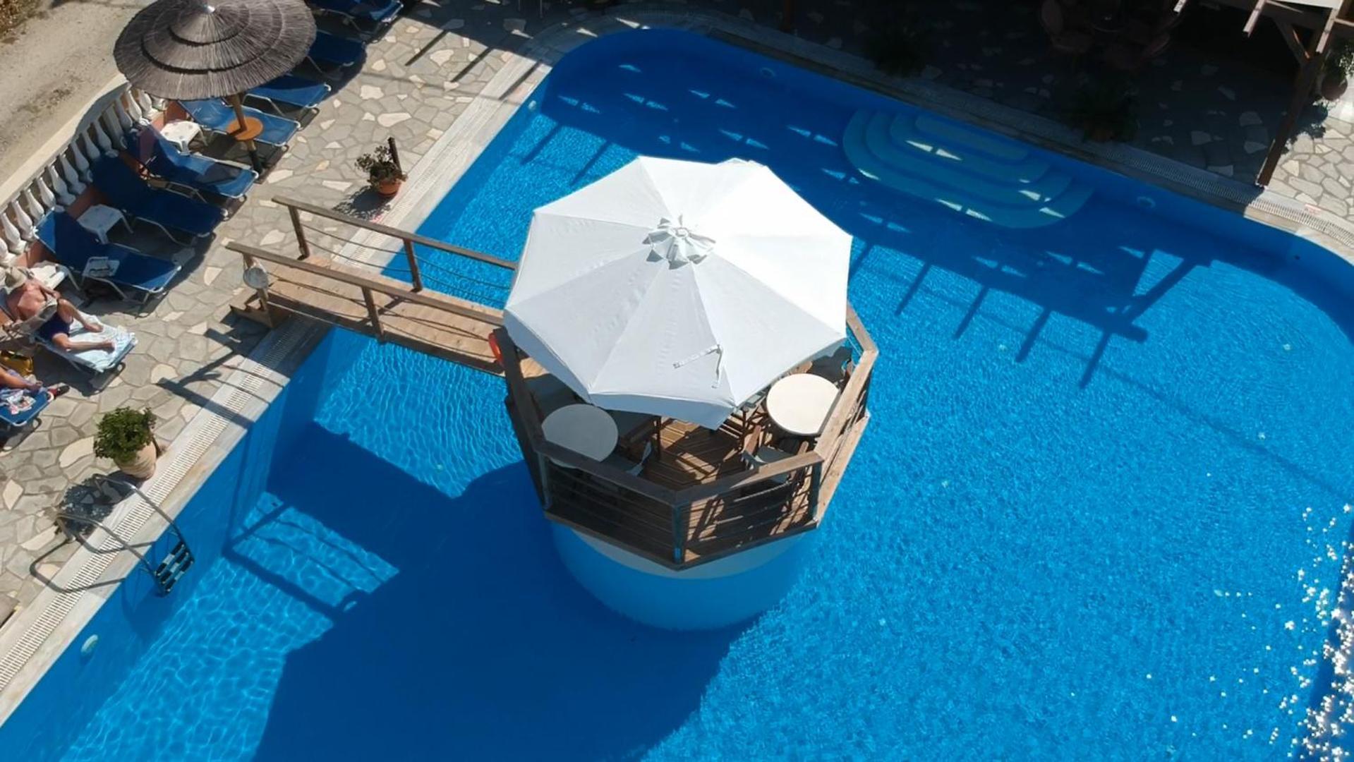 Hotel Marvel Arílasz Kültér fotó