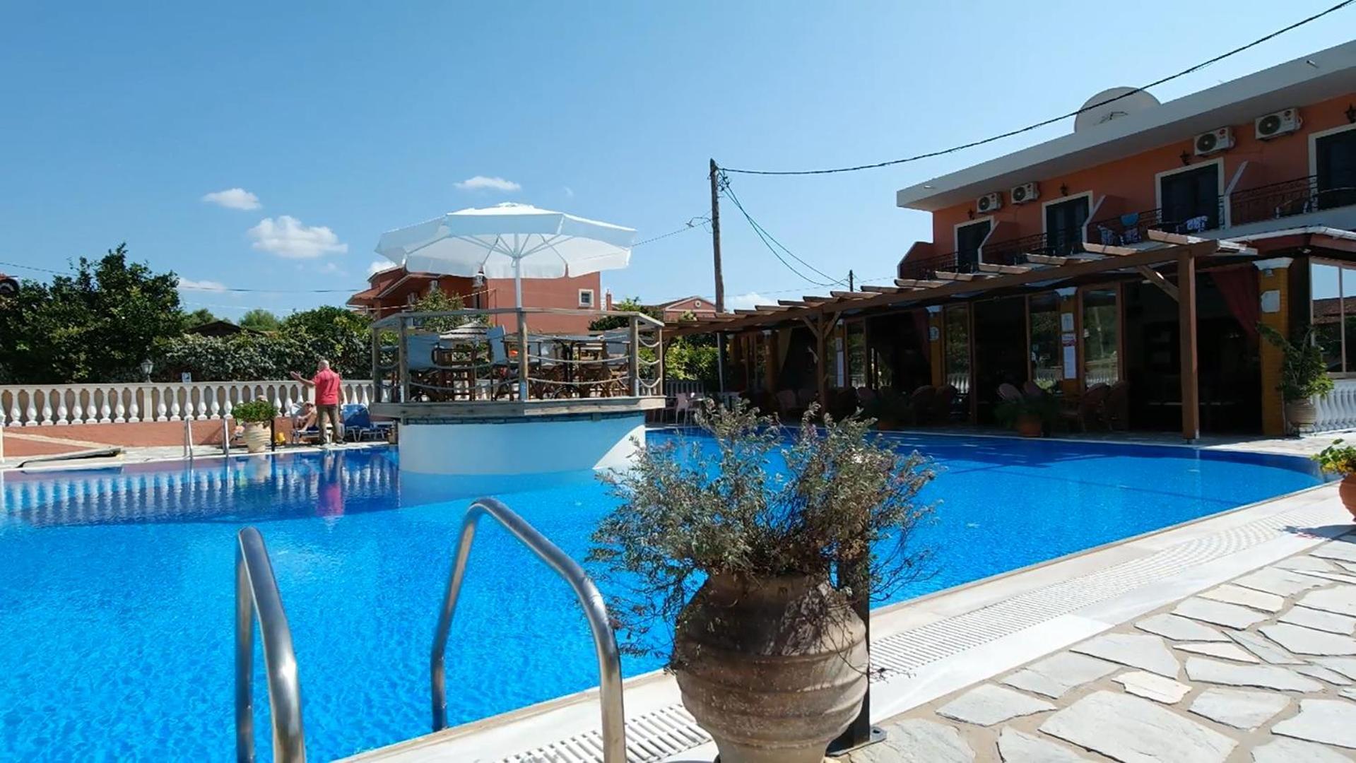 Hotel Marvel Arílasz Kültér fotó