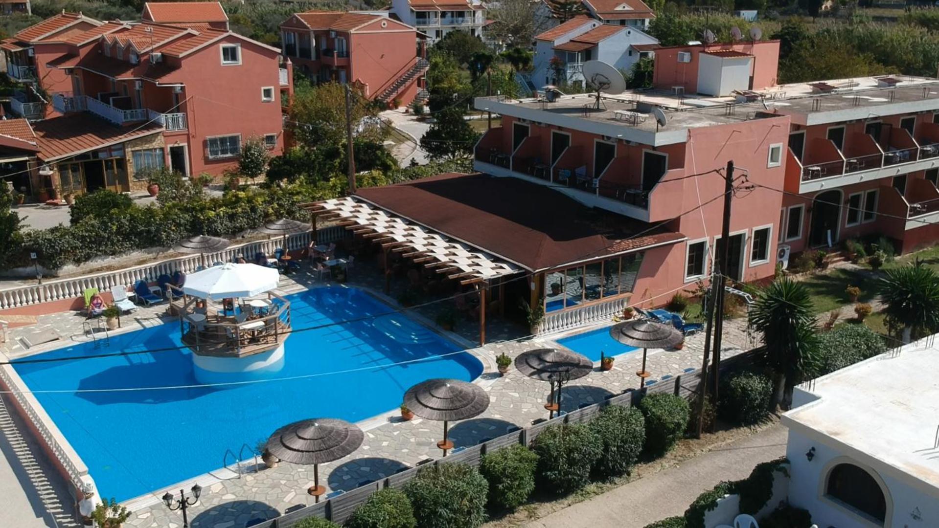 Hotel Marvel Arílasz Kültér fotó