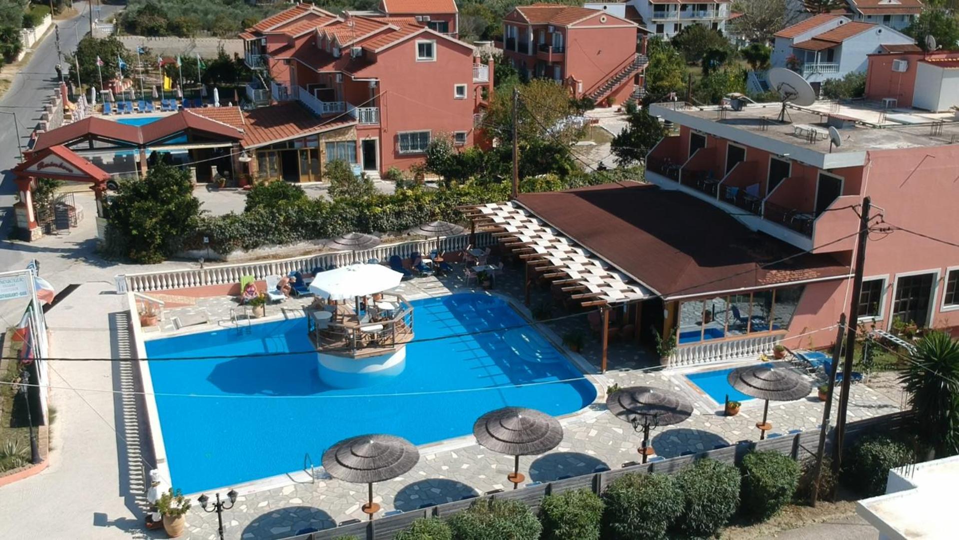 Hotel Marvel Arílasz Kültér fotó